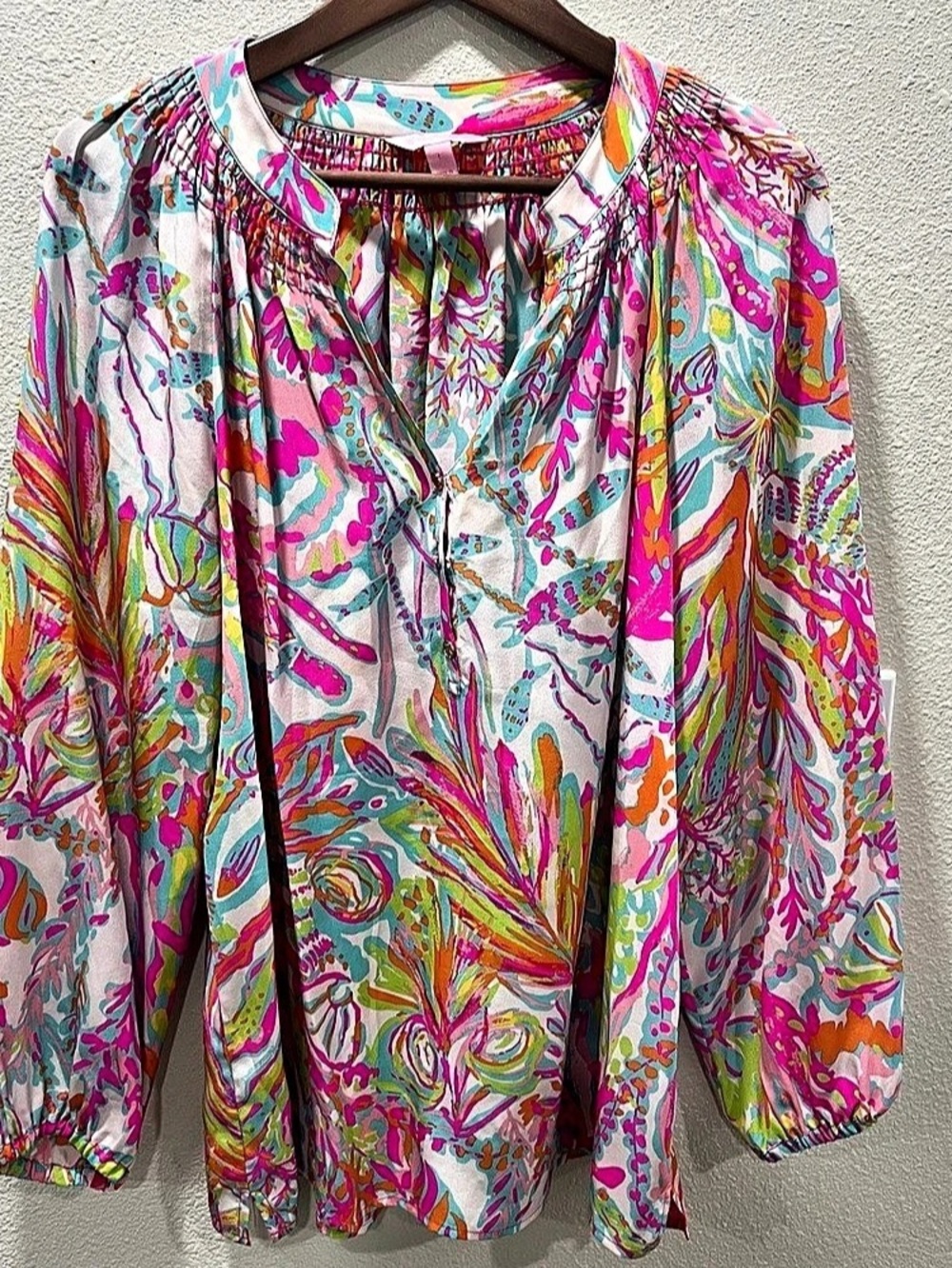 Lilly Pulitzer Elsa 100% Silk Top Blouse Pink & Blue Lightweight Women’s Size L